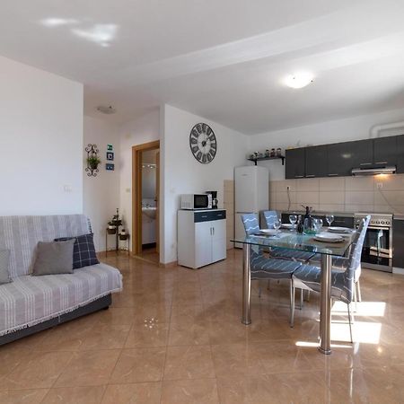 House Anka Villa Милна Екстериор снимка