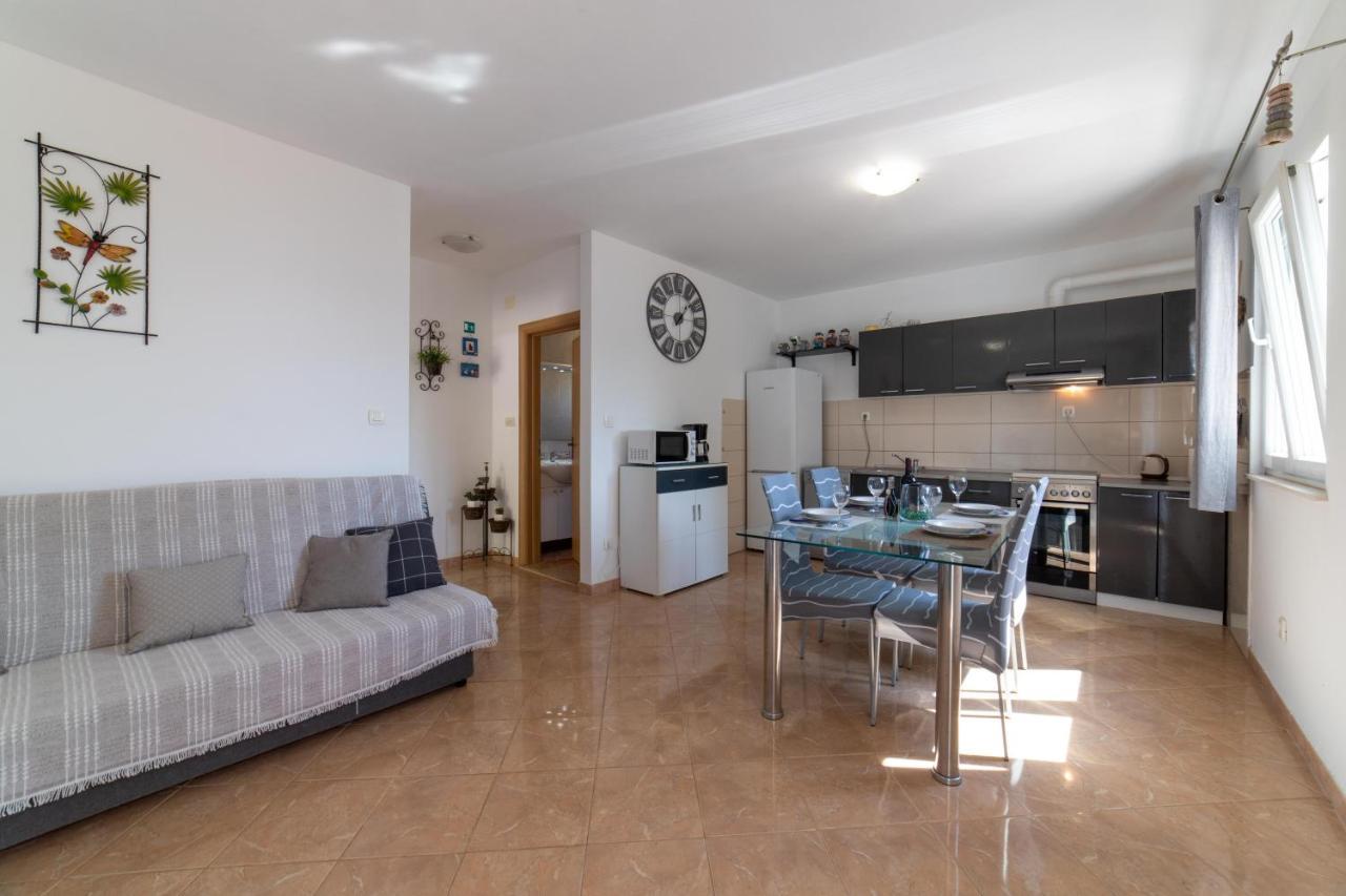 House Anka Villa Милна Екстериор снимка